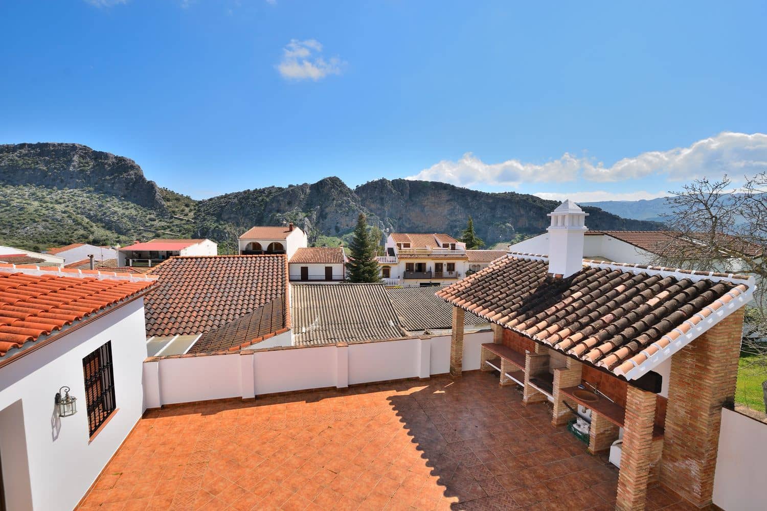 5 soverom Villa til salgs i Montejaque med garasje - € 399 000 (Ref: 9779971)