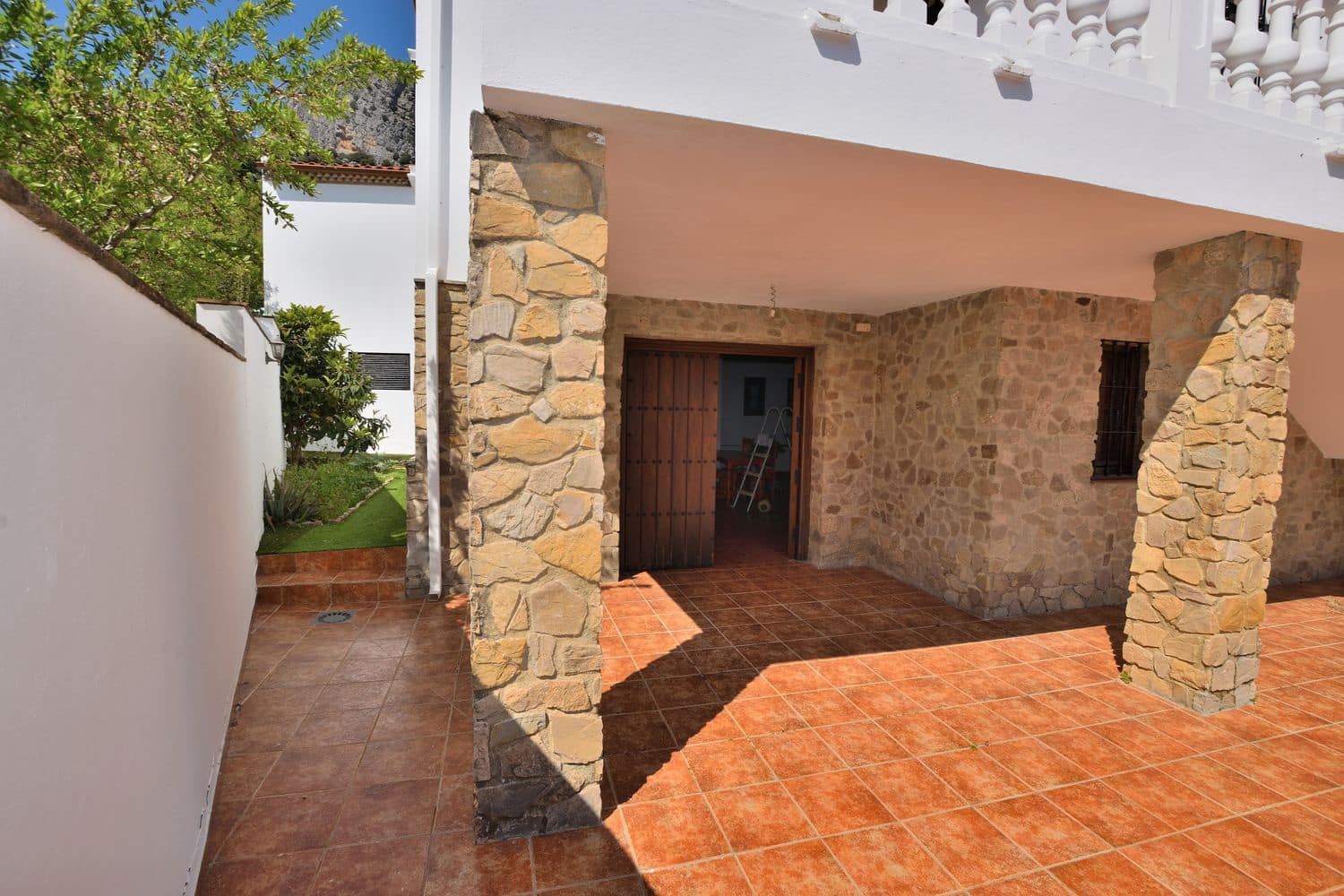 5 soverom Villa til salgs i Montejaque med garasje - € 399 000 (Ref: 9779971)