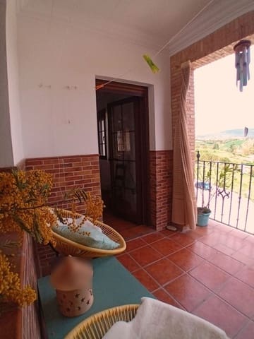 Casa de 3 habitaciones en Ronda en alquiler con garaje - 700 € (Ref: 9798518)