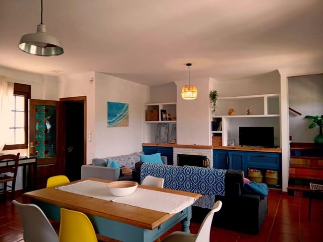 Casa de 3 habitaciones en Ronda en alquiler con garaje - 700 € (Ref: 9798518)