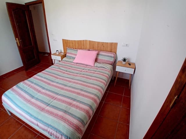 Casa de 3 habitaciones en Ronda en alquiler con garaje - 700 € (Ref: 9798518)