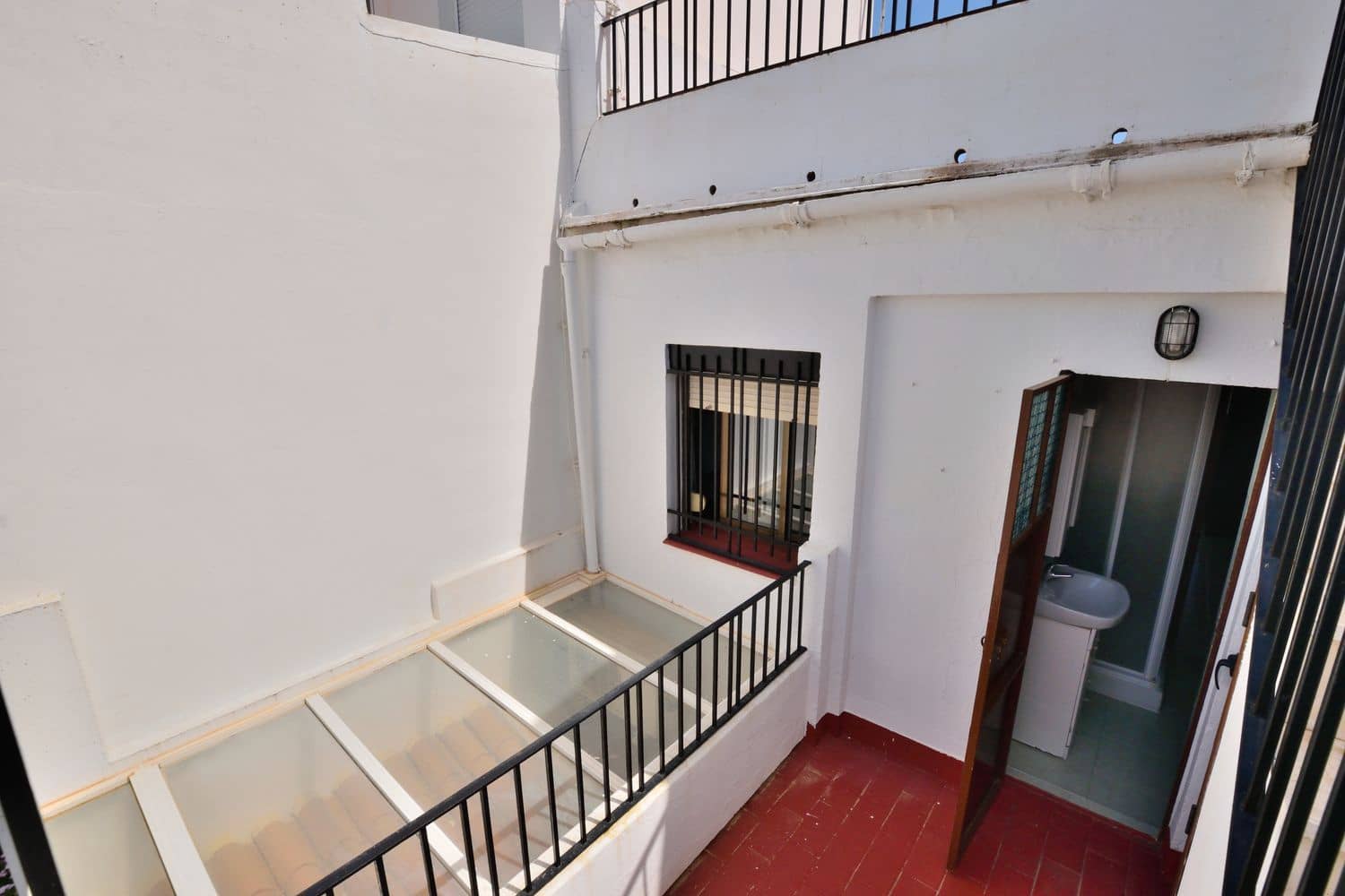 Casa de 2 habitaciones en Olvera en venta con garaje - 79.000 € (Ref: 9807527)