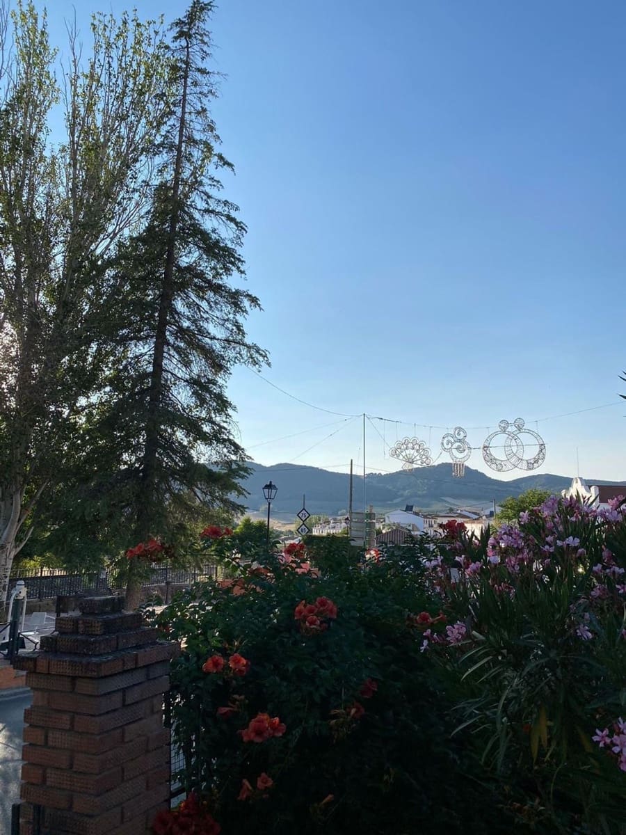 Chalet de 4 habitaciones en Arriate en venta con piscina garaje - 680.000 € (Ref: 9807528)