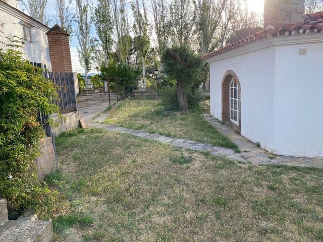 Chalet de 4 habitaciones en Arriate en venta con piscina garaje - 680.000 € (Ref: 9807528)