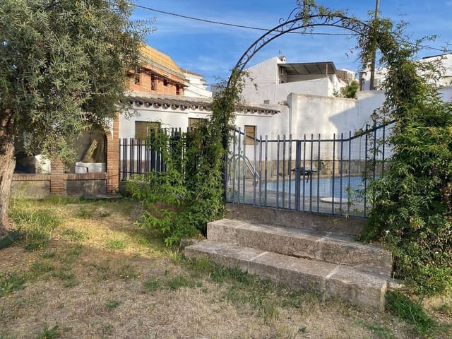 Chalet de 4 habitaciones en Arriate en venta con piscina garaje - 680.000 € (Ref: 9807528)