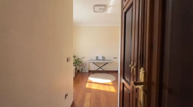 4 chambre Appartement à vendre à Ronda avec garage - 370 000 € (Ref: 9824270)
