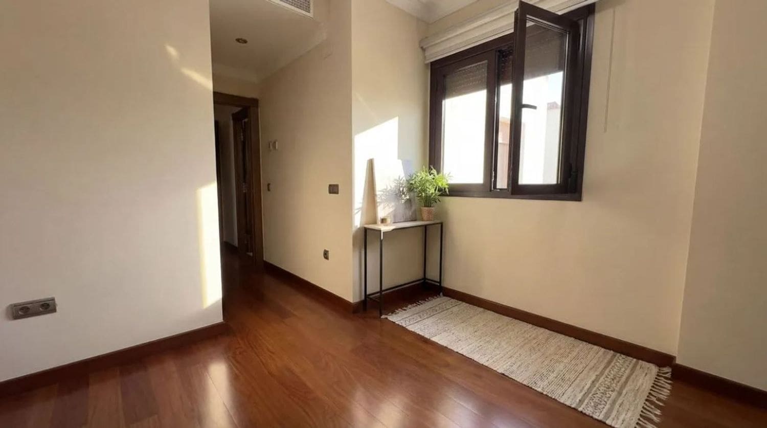 4 chambre Appartement à vendre à Ronda avec garage - 370 000 € (Ref: 9824270)