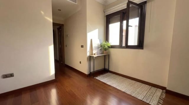 4 chambre Appartement à vendre à Ronda avec garage - 370 000 € (Ref: 9824270)