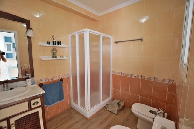 6 slaapkamer Huis te koop in Olvera met garage - € 85.000 (Ref: 9833207)