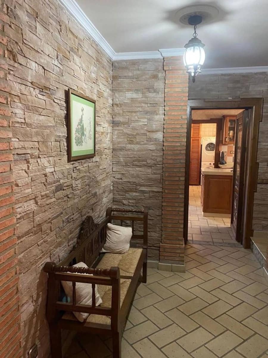 5 sypialnia Willa na sprzedaż w Arriate z basenem garażem - 375 000 € (Ref: 9842001)