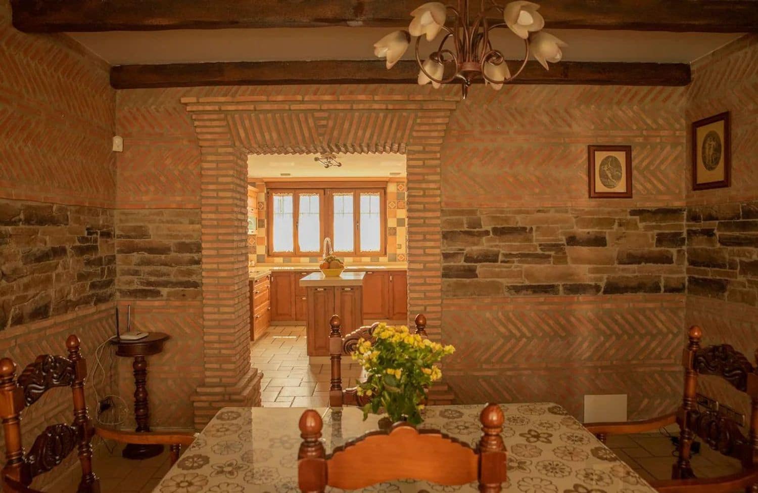5 sypialnia Willa na sprzedaż w Arriate z basenem garażem - 375 000 € (Ref: 9842001)