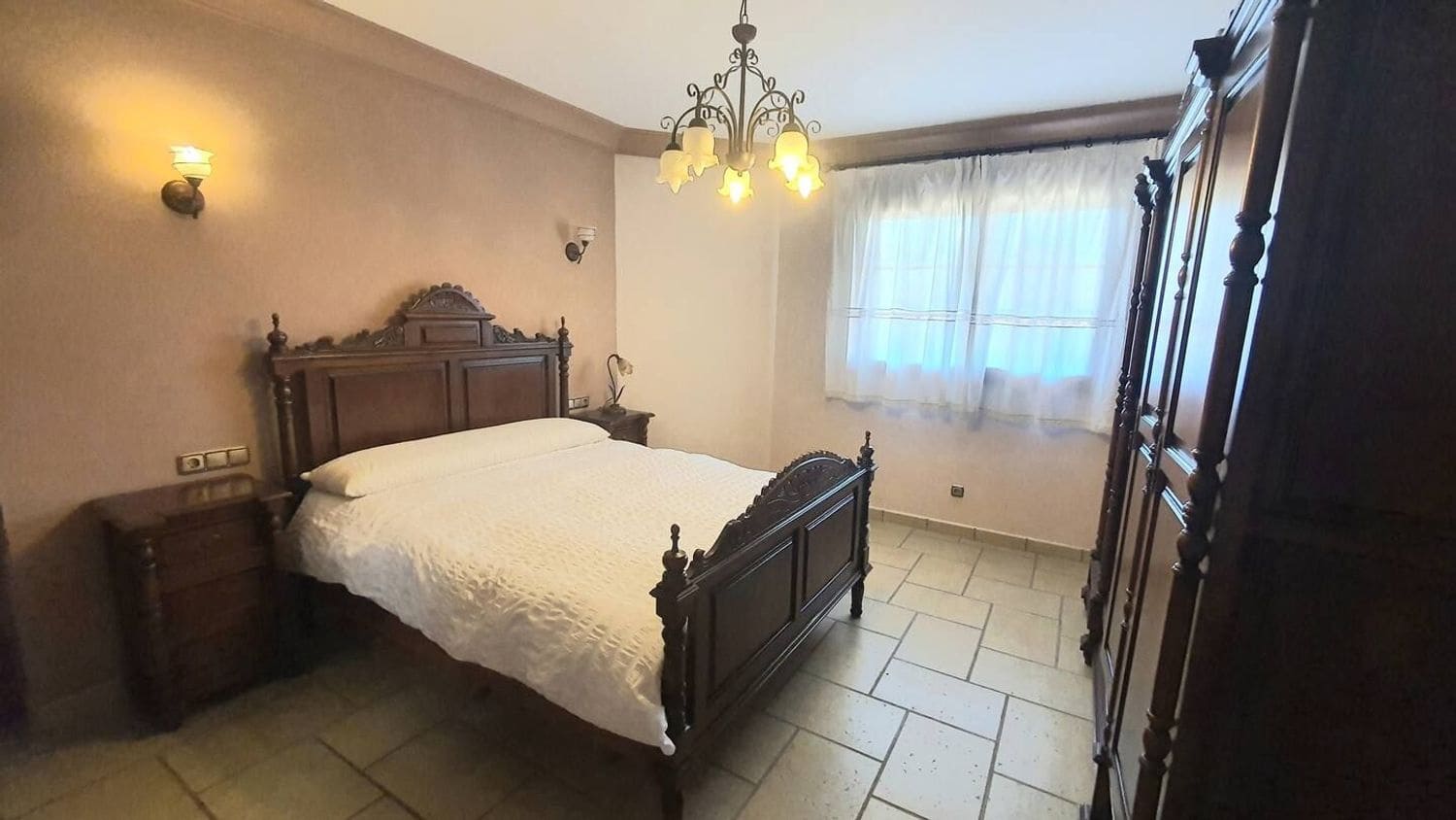 5 sypialnia Willa na sprzedaż w Arriate z basenem garażem - 375 000 € (Ref: 9842001)