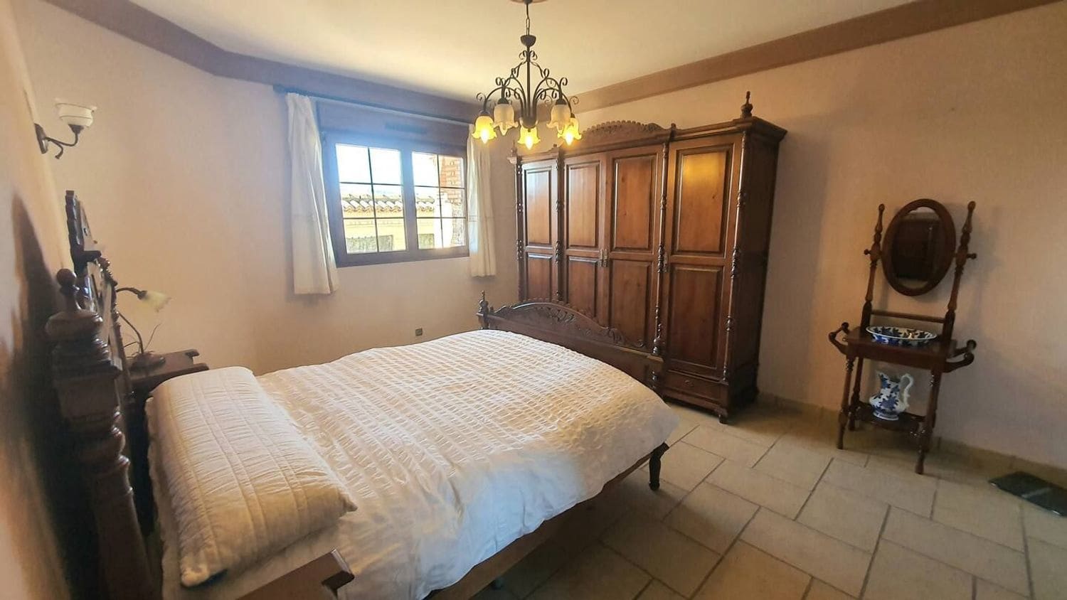 5 sypialnia Willa na sprzedaż w Arriate z basenem garażem - 375 000 € (Ref: 9842001)