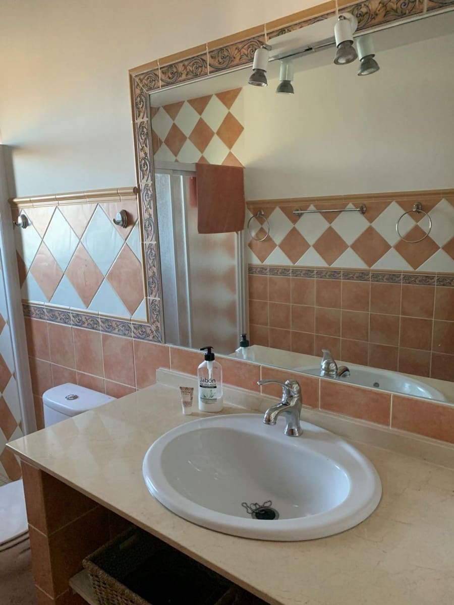 2 bedroom Finca/Country House for rent in Ronda with garage - € 650 (Ref: 9859043)