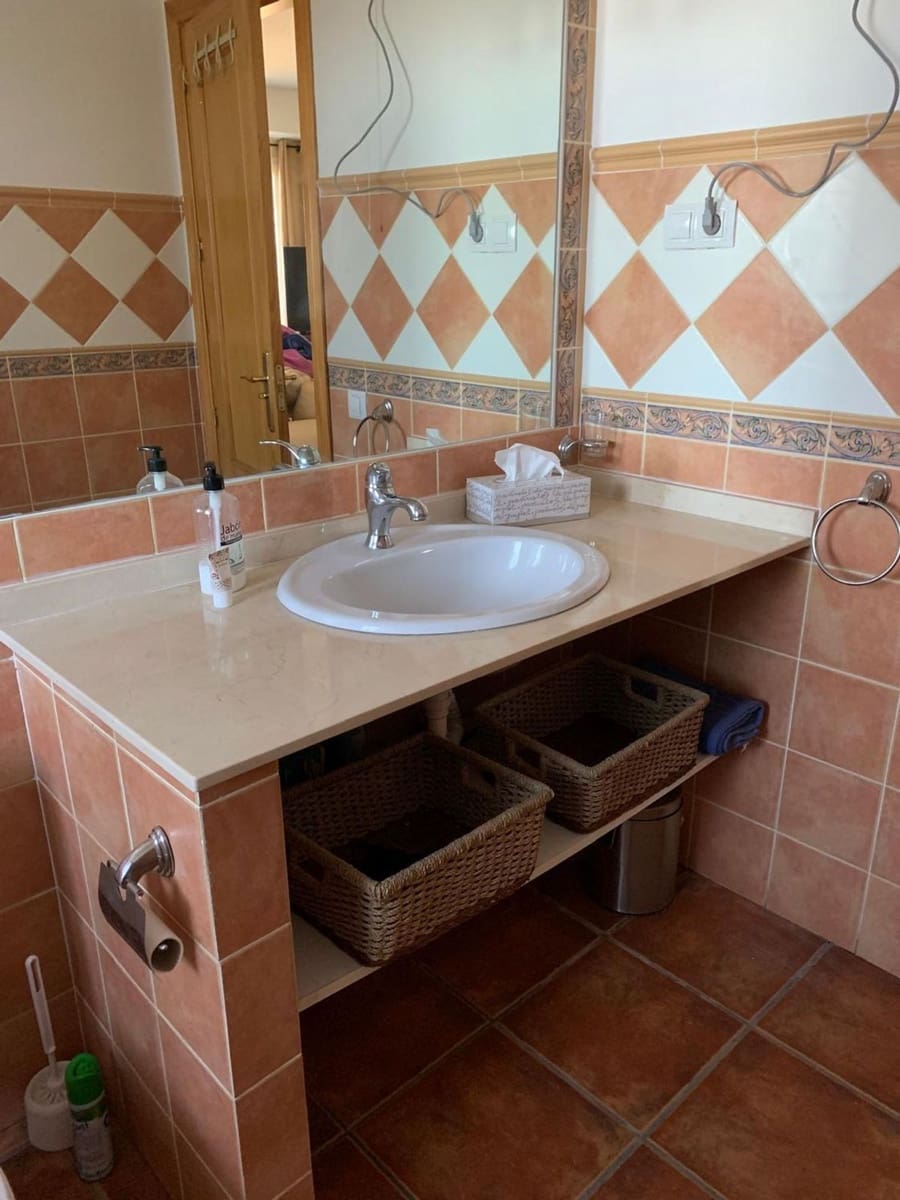 2 bedroom Finca/Country House for rent in Ronda with garage - € 650 (Ref: 9859043)