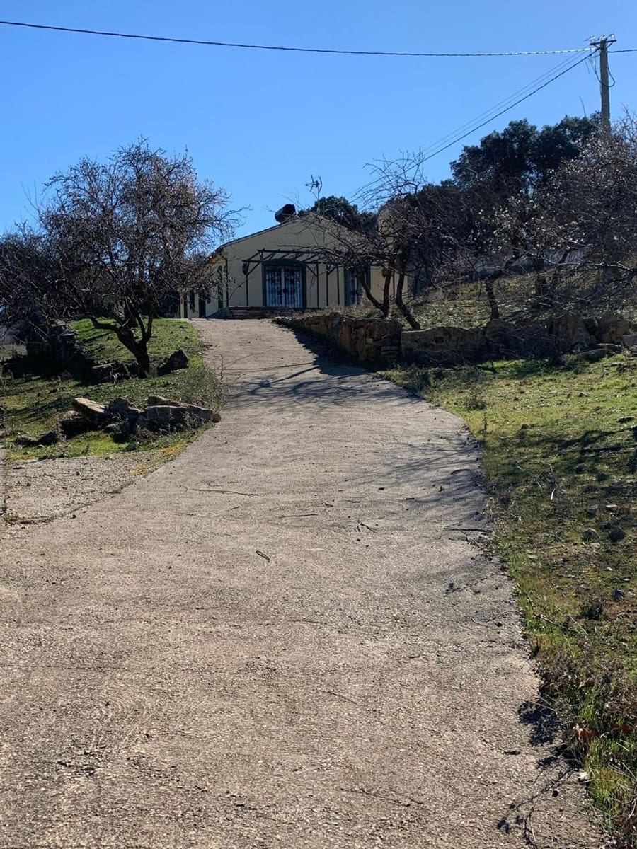 2 bedroom Finca/Country House for rent in Ronda with garage - € 650 (Ref: 9859043)