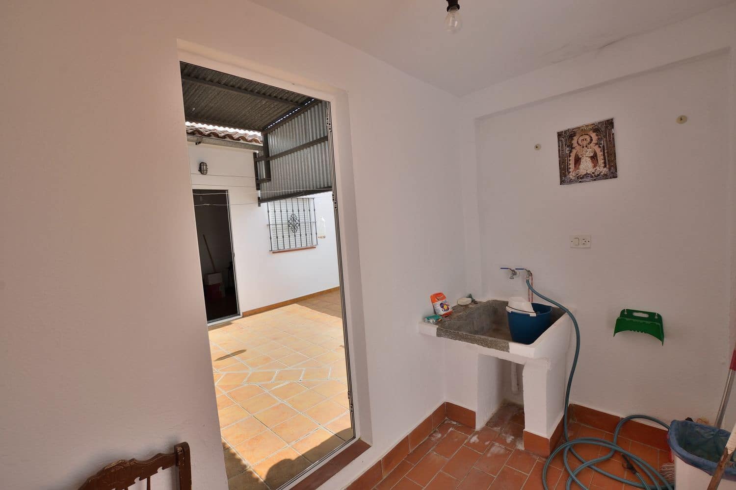 5 bedroom Townhouse for sale in Olvera with garage - € 125,000 (Ref: 9863995)