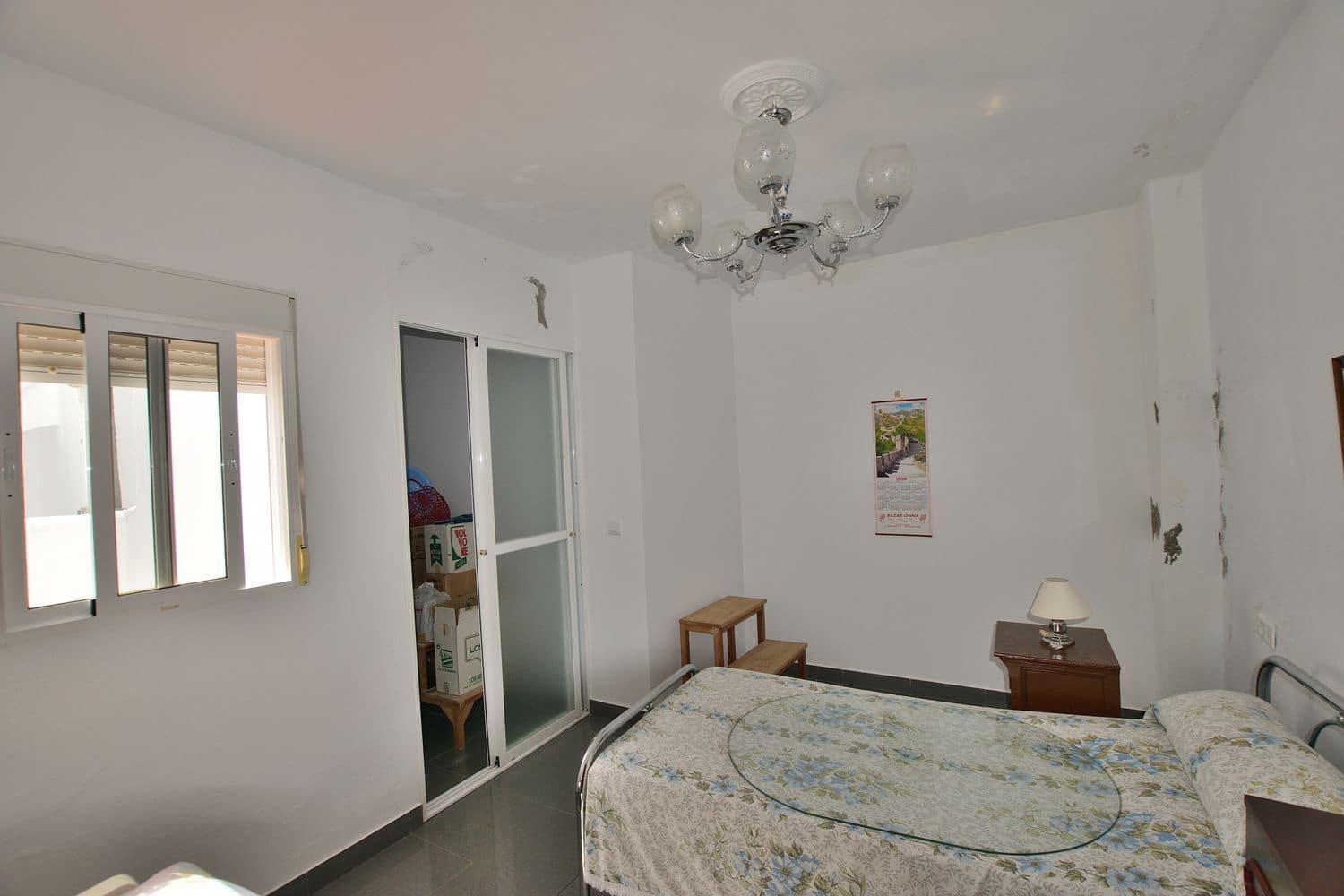 5 bedroom Townhouse for sale in Olvera with garage - € 125,000 (Ref: 9863995)