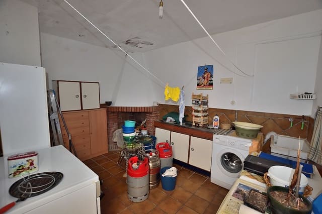 5 soverom Hus til salgs i Olvera med garasje - € 125 000 (Ref: 9863995)