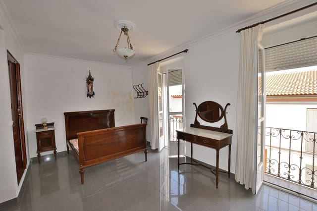 5 soverom Hus til salgs i Olvera med garasje - € 125 000 (Ref: 9863995)