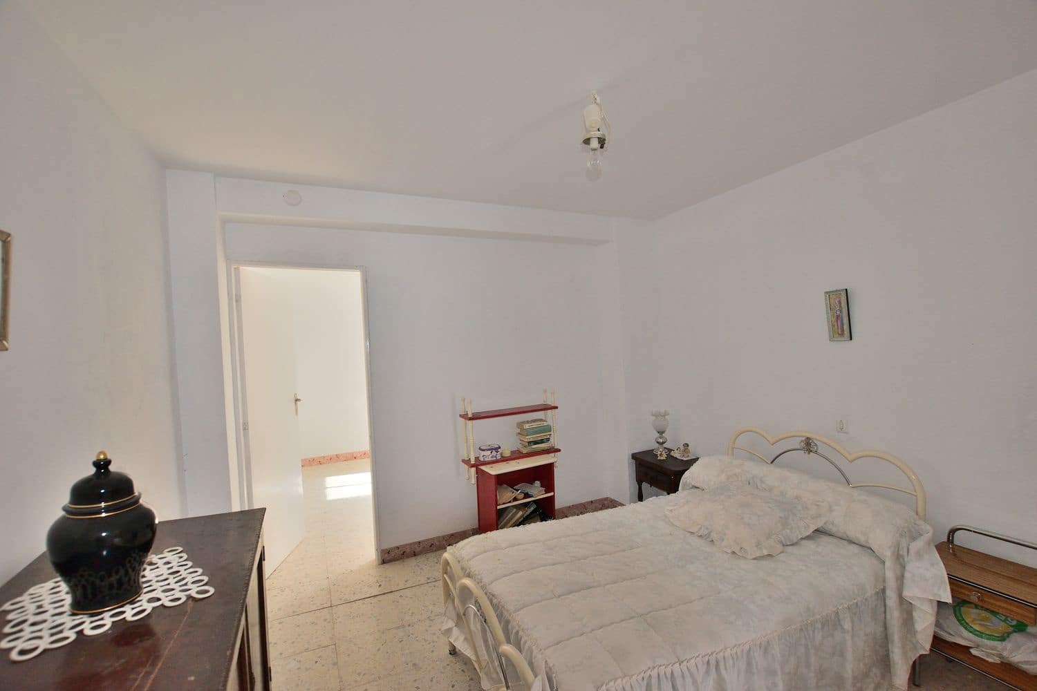 12 bedroom Townhouse for sale in Canete la Real with garage - € 110,000 (Ref: 9863996)
