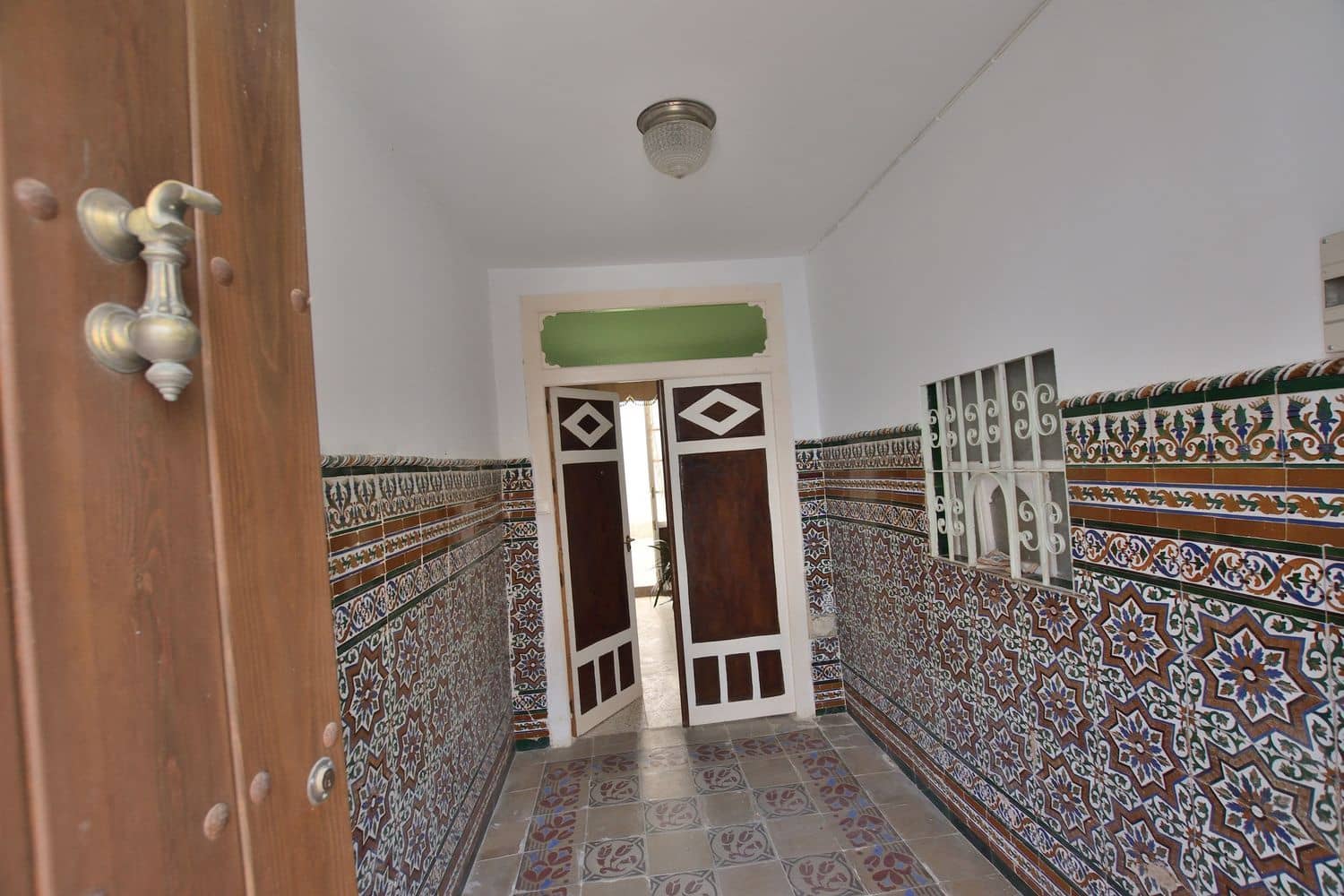 12 bedroom Townhouse for sale in Canete la Real with garage - € 110,000 (Ref: 9863996)