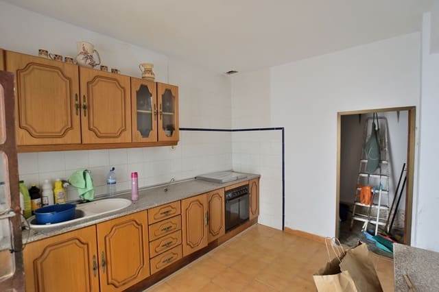 12 Zimmer Haus zu verkaufen in Cañete la Real mit Garage - 110.000 € (Ref: 9863996)
