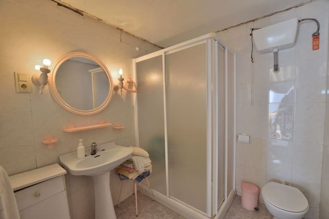 12 Zimmer Haus zu verkaufen in Cañete la Real mit Garage - 110.000 € (Ref: 9863996)