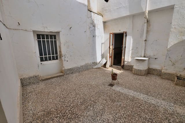12 Zimmer Haus zu verkaufen in Cañete la Real mit Garage - 110.000 € (Ref: 9863996)