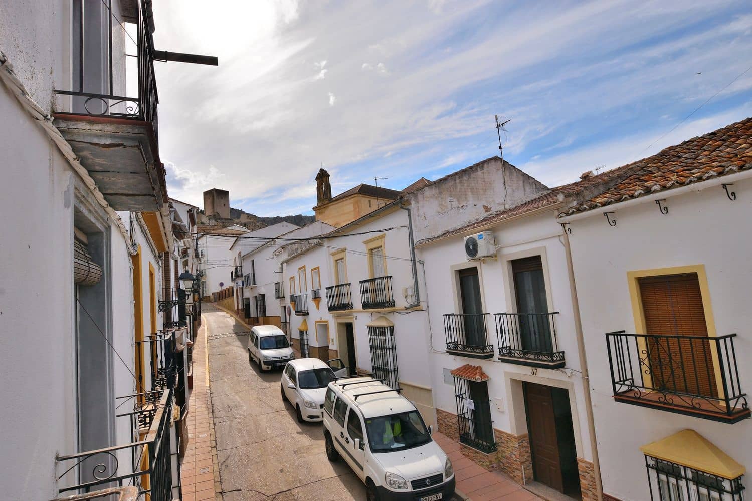 12 bedroom Townhouse for sale in Canete la Real with garage - € 110,000 (Ref: 9863996)