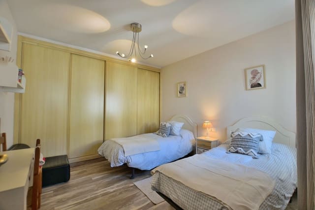 3 slaapkamer Appartement te koop in Ronda met garage - € 218.000 (Ref: 9866257)