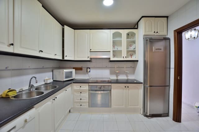 Apartamento de 3 habitaciones en Ronda en venta con garaje - 195.000 € (Ref: 9906782)