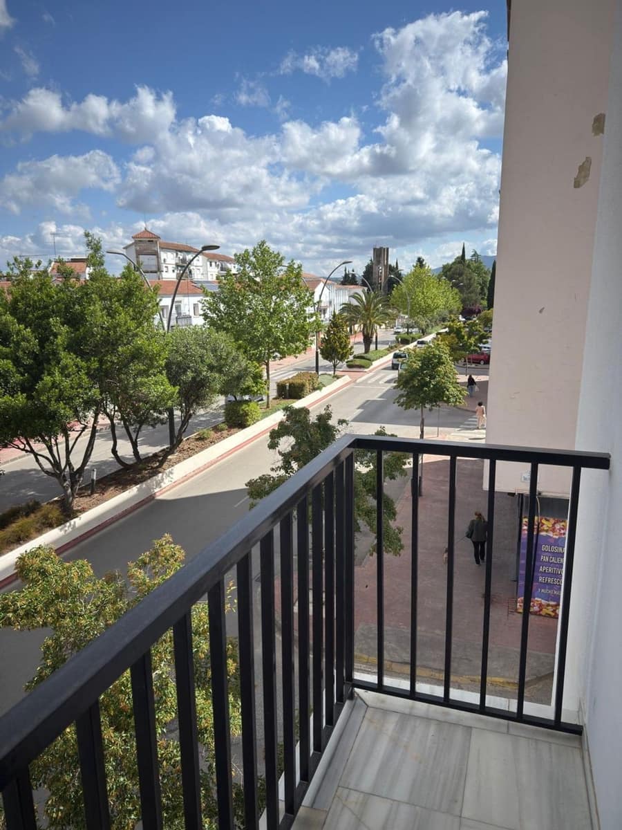 3 sovrum Lägenhet att hyra i Ronda med garage - 550 € (Ref: 9909882)