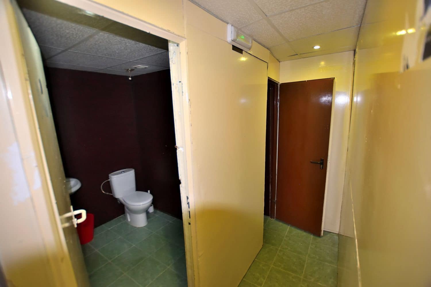 Commercial for sale in Igualeja - € 205,000 (Ref: 9950959)