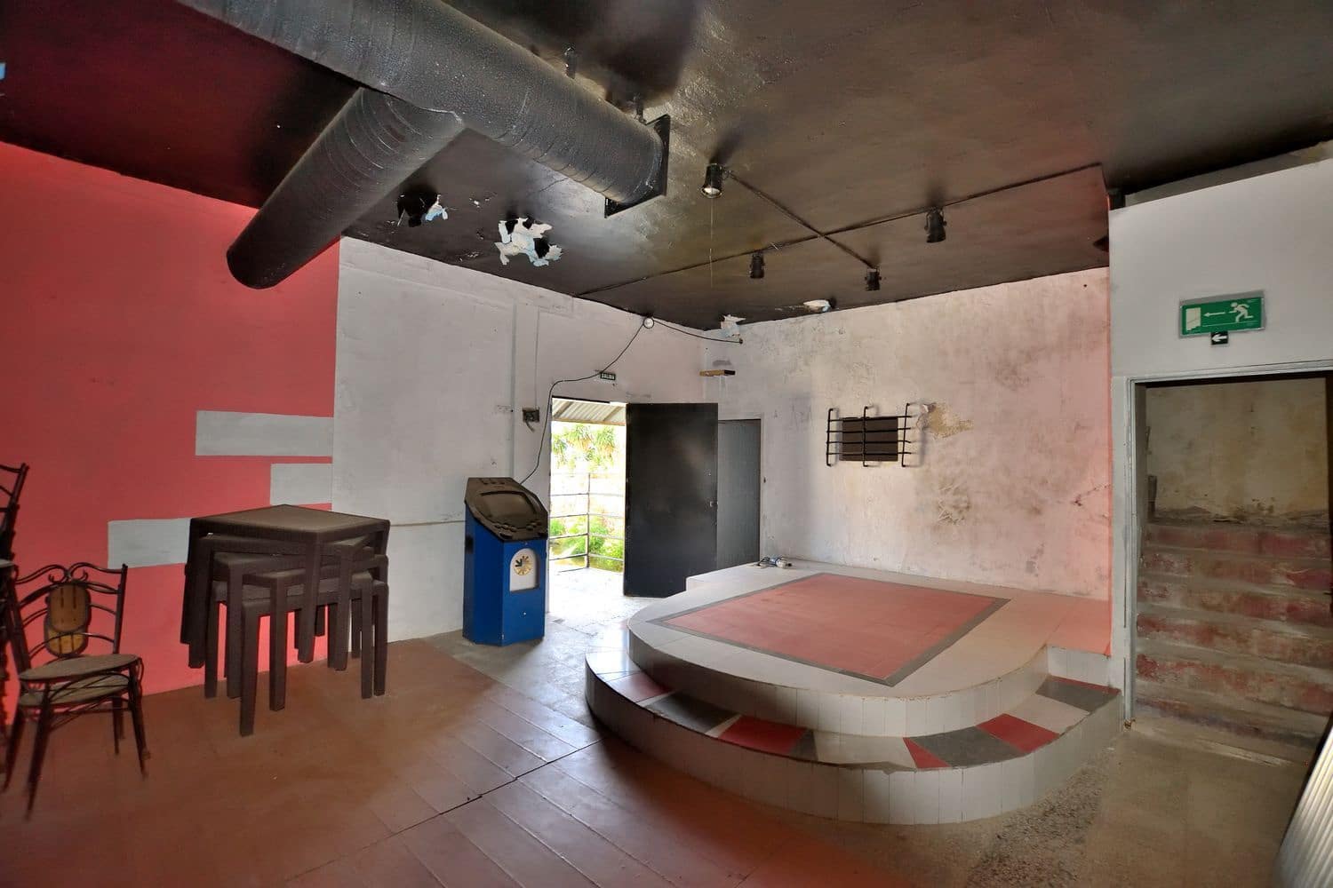 Commercial for sale in Igualeja - € 205,000 (Ref: 9950959)