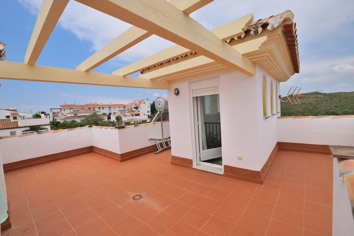 5 Zimmer Haus zu verkaufen in Manilva mit Pool Garage - 445.000 € (Ref: 9953654)