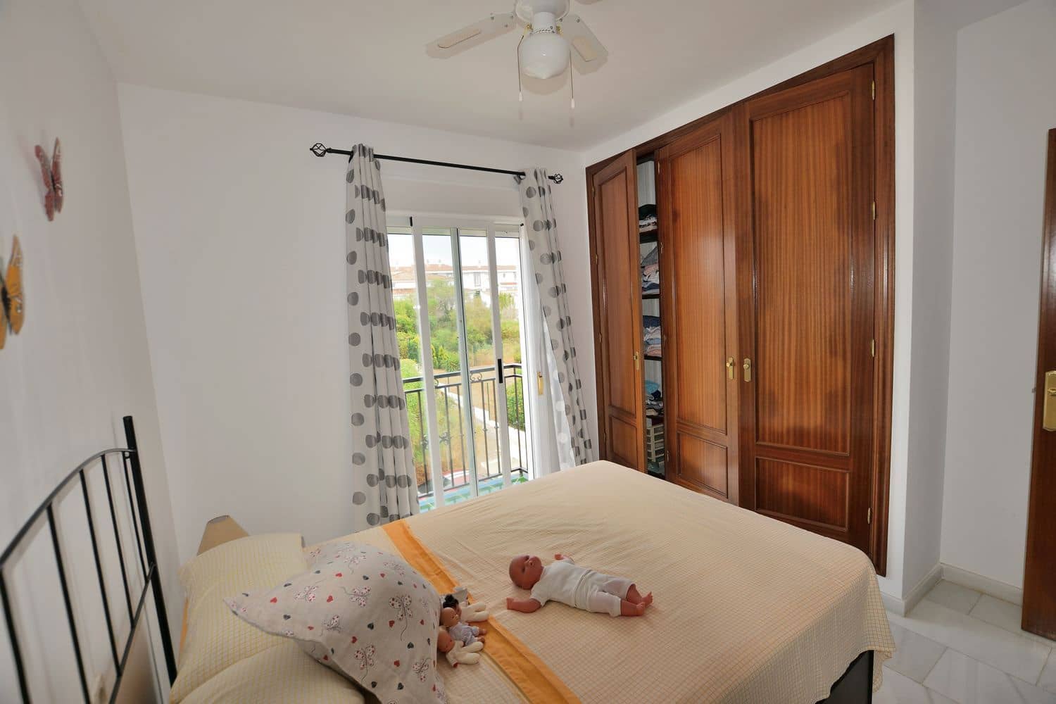 5 Zimmer Haus zu verkaufen in Manilva mit Pool Garage - 445.000 € (Ref: 9953654)