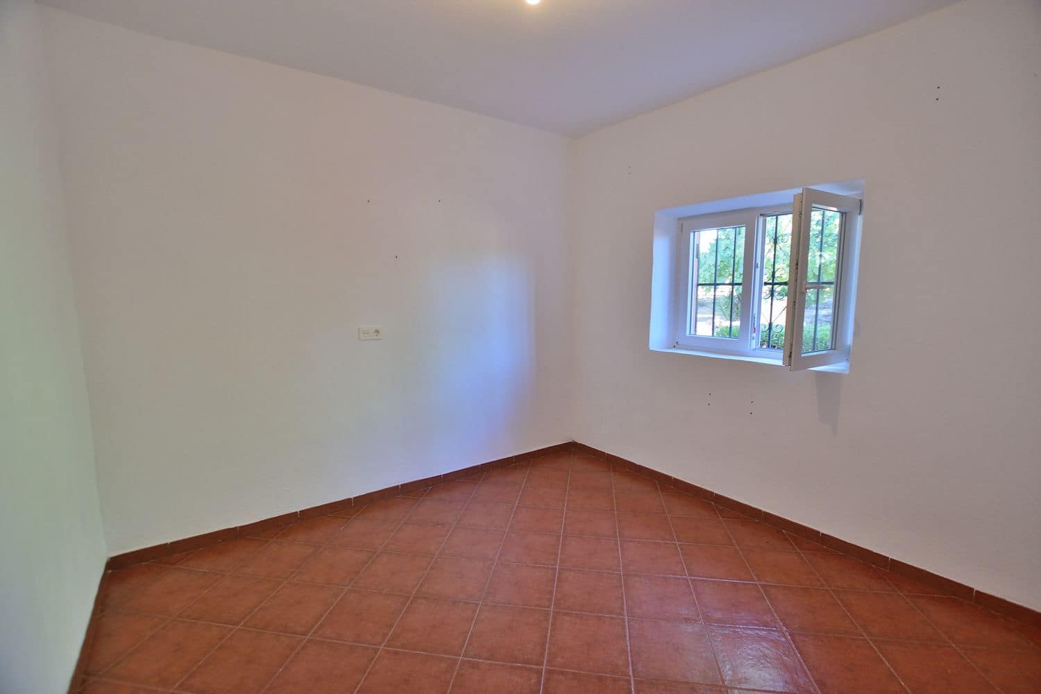 5 chambre Finca/Maison de Campagne à vendre à Setenil de las Bodegas avec piscine garage - 435 000 € (Ref: 9953655)