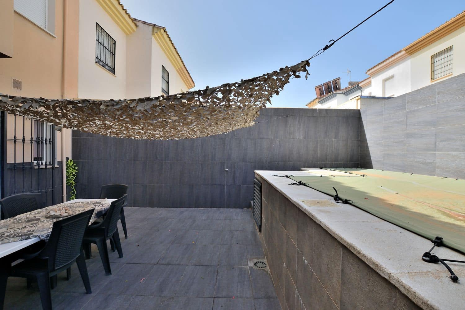 3 soveværelse Byhus til salg i Ronda med swimmingpool garage - € 259.000 (Ref: 9969173)