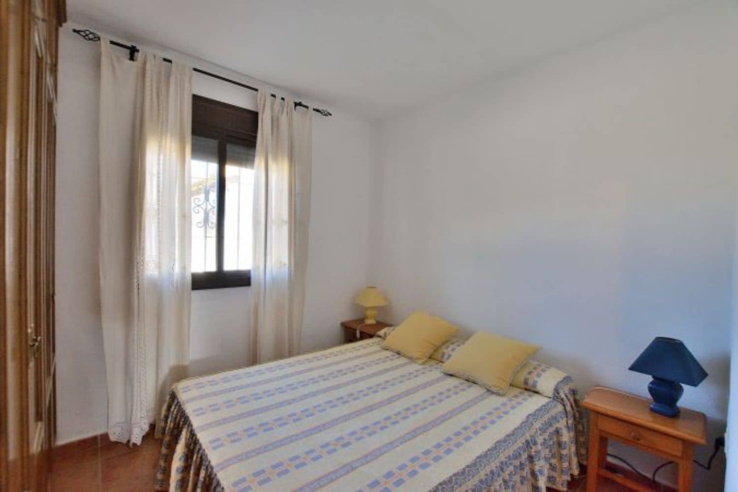 2 soveværelse Finca/Landehus til salg i Ronda med swimmingpool garage - € 425.000 (Ref: 9974548)