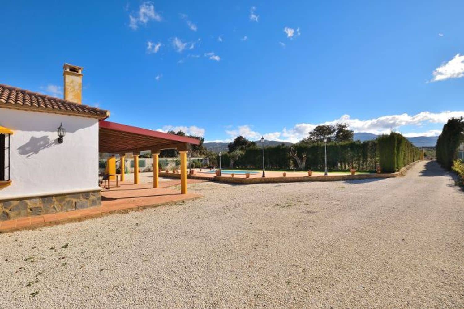 2 soveværelse Finca/Landehus til salg i Ronda med swimmingpool garage - € 425.000 (Ref: 9974548)