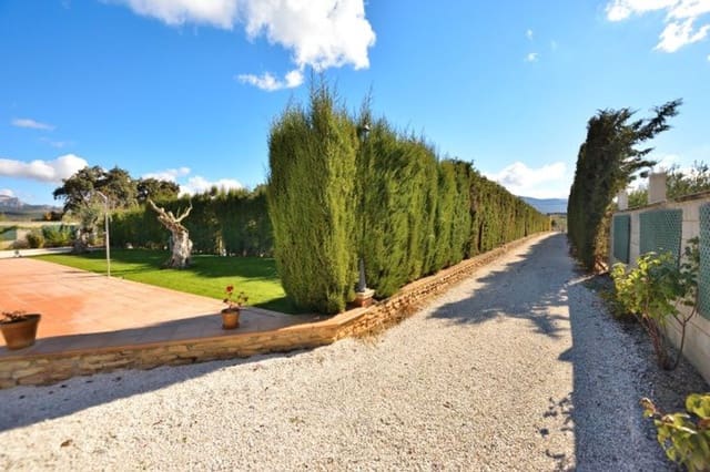 2 soveværelse Finca/Landehus til salg i Ronda med swimmingpool garage - € 425.000 (Ref: 9974548)
