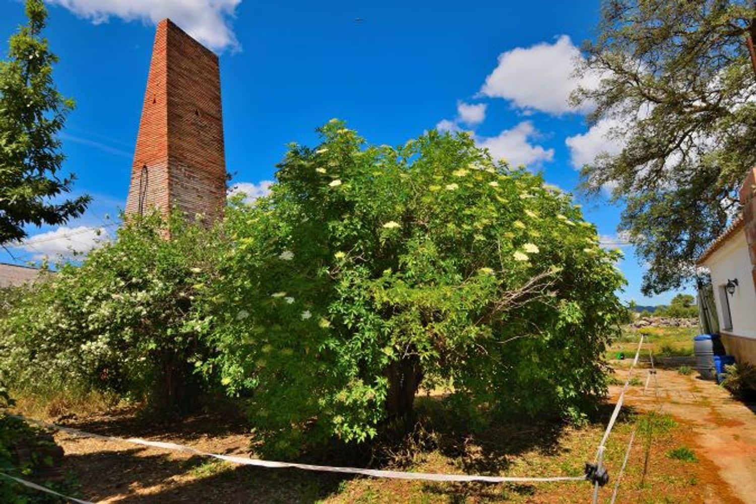 1 slaapkamer Finca/Landhuis te koop in Cuevas del Becerro met garage - € 350.000 (Ref: 9976682)