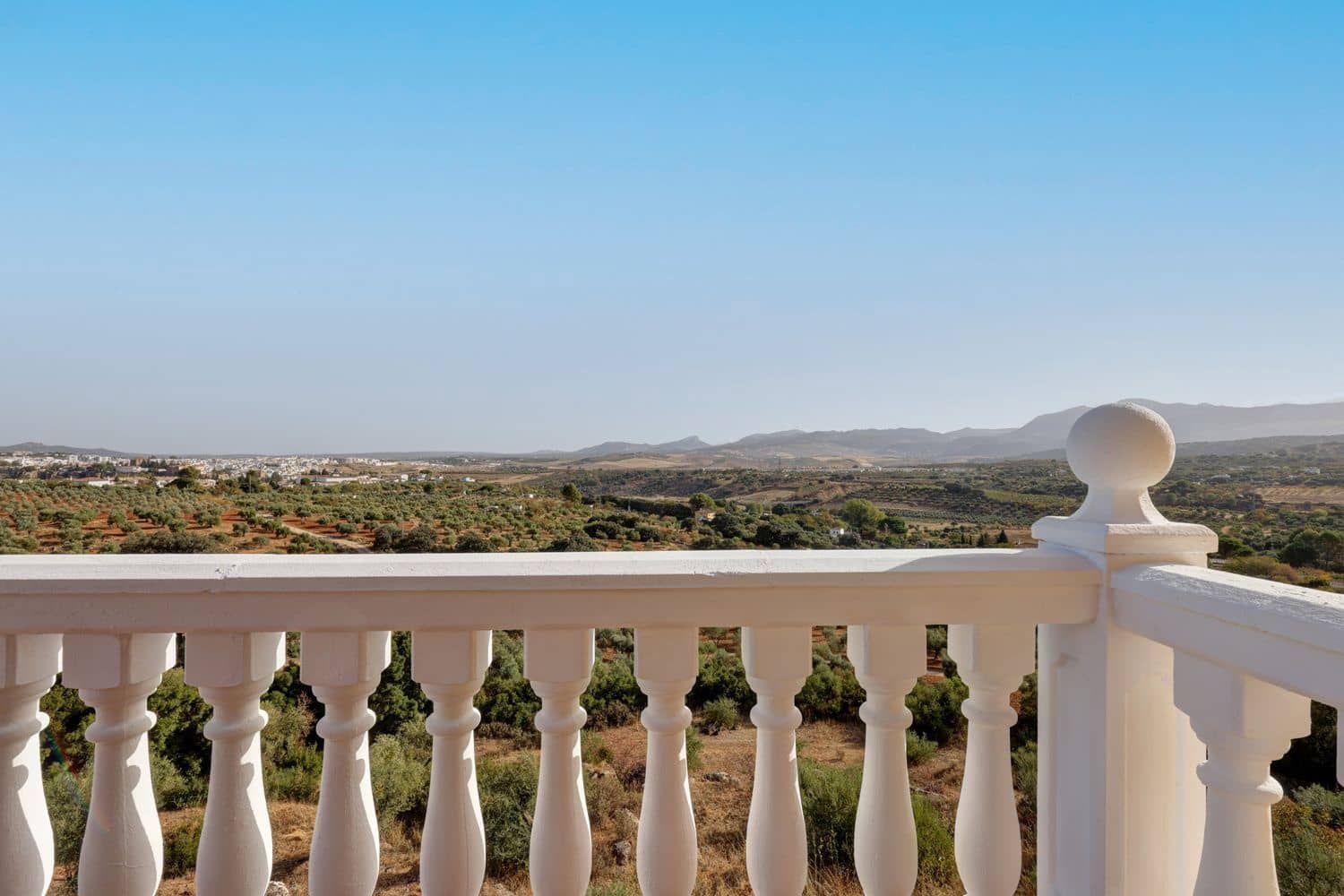 6 soveværelse Finca/Landehus til salg i Ronda med swimmingpool garage - € 530.000 (Ref: 9976683)