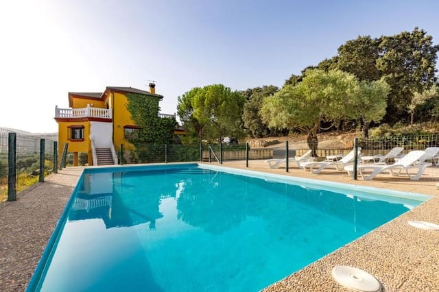 6 soveværelse Finca/Landehus til salg i Ronda med swimmingpool garage - € 530.000 (Ref: 9976683)
