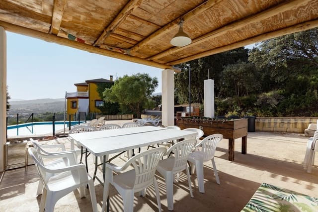 6 soveværelse Finca/Landehus til salg i Ronda med swimmingpool garage - € 530.000 (Ref: 9976683)