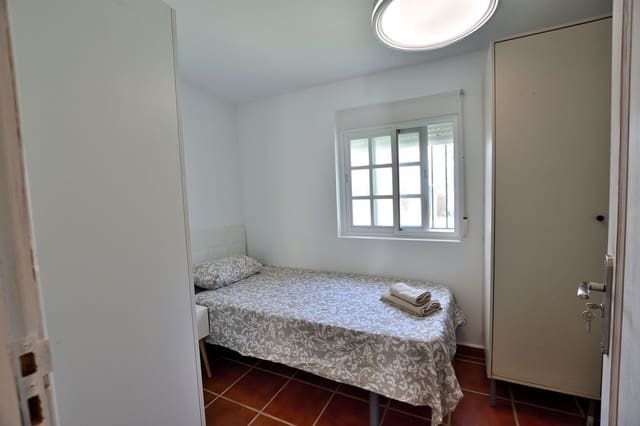 4 soveværelse Finca/Landehus til salg i Ronda med swimmingpool garage - € 410.000 (Ref: 9978095)