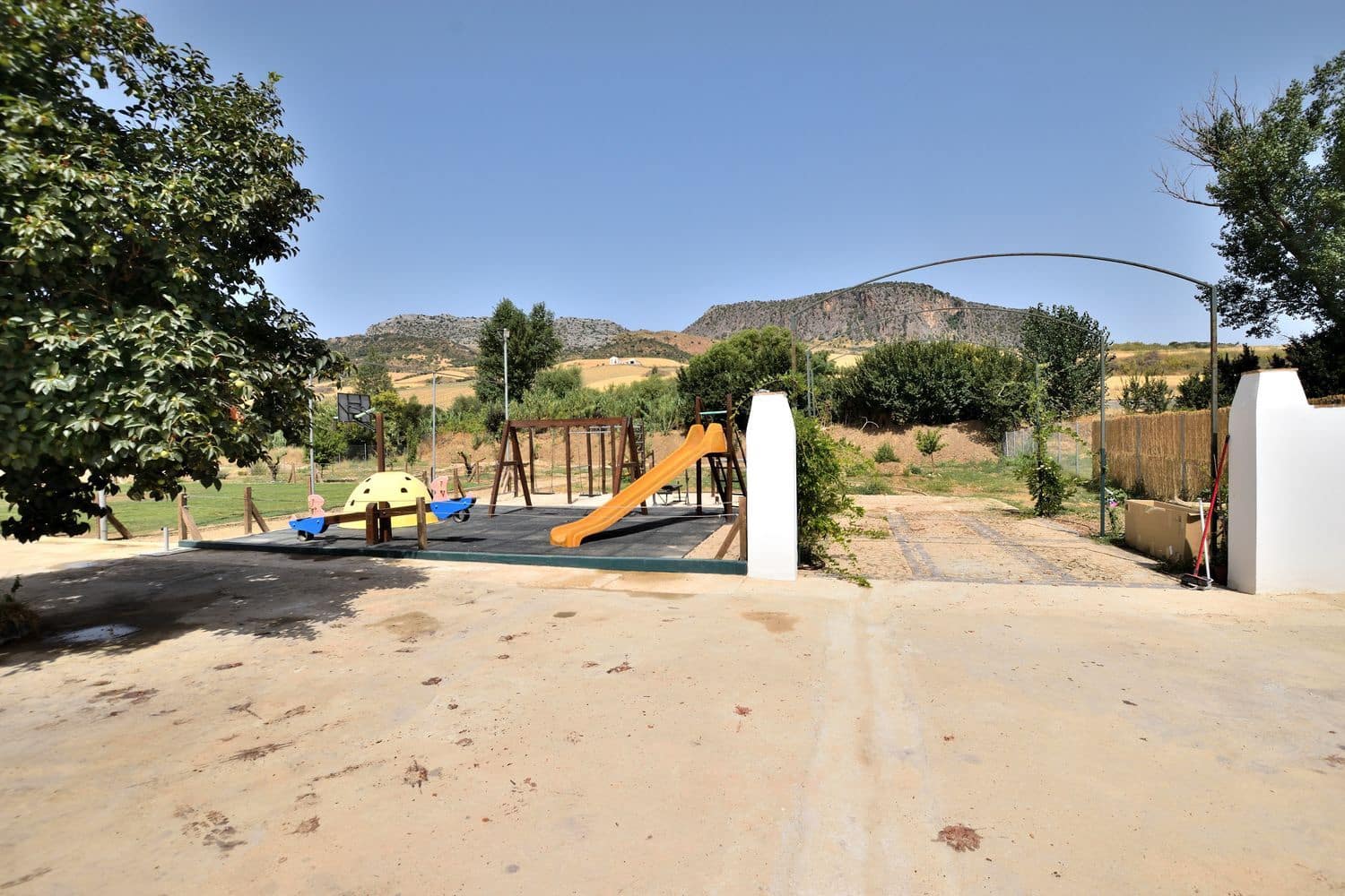 4 quarto Quinta/Casa Rural para venda em Ronda com piscina garagem - 410 000 € (Ref: 9978095)