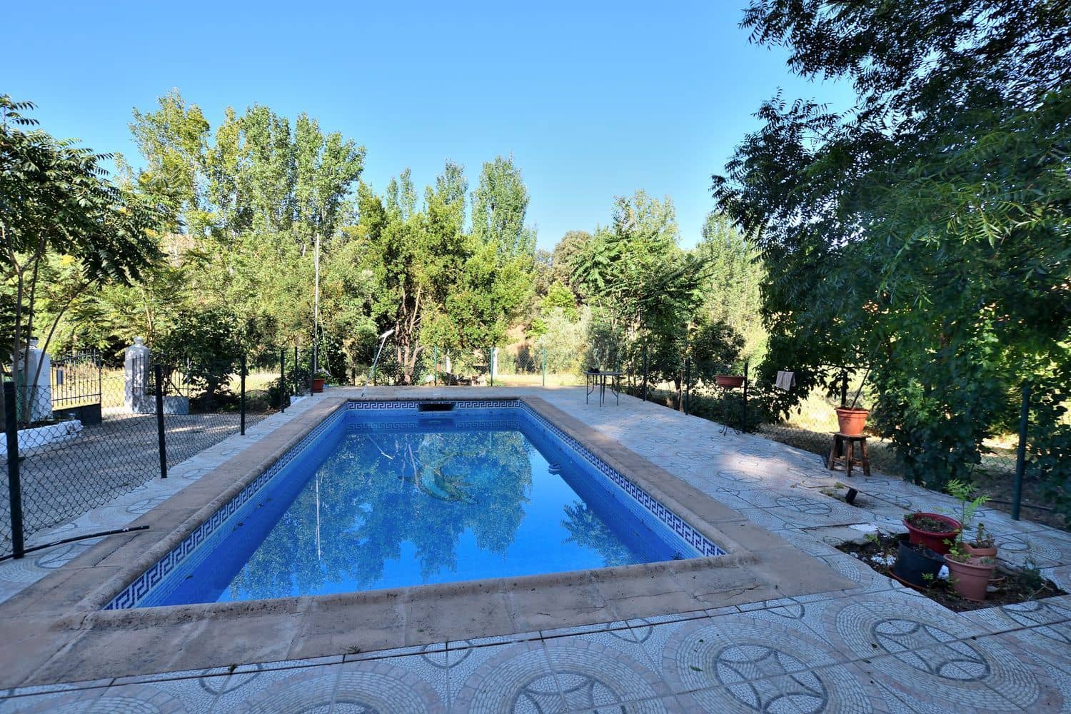 2 bedroom Finca/Country House for sale in Arriate with garage - € 699,000 (Ref: 9981678)