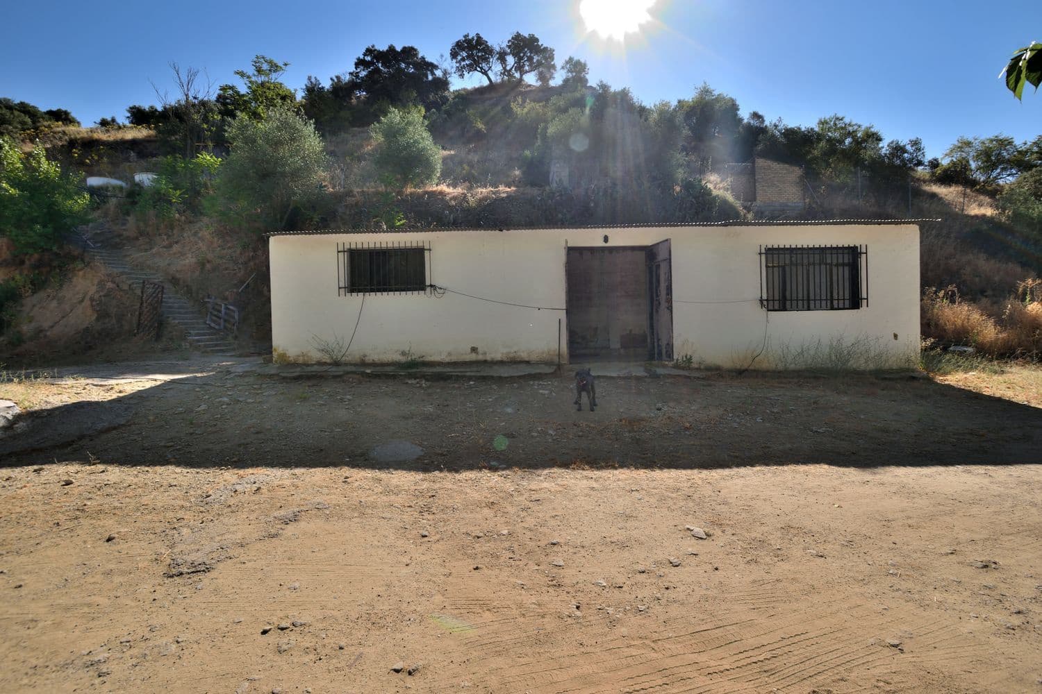 2 bedroom Finca/Country House for sale in Arriate with garage - € 699,000 (Ref: 9981678)